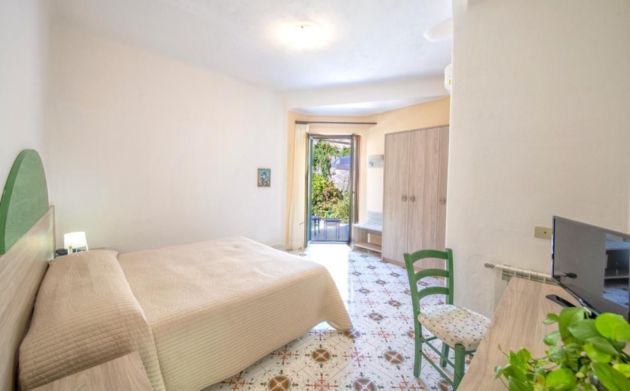 Lacco Ameno  Hotel Zaro מראה חיצוני תמונה