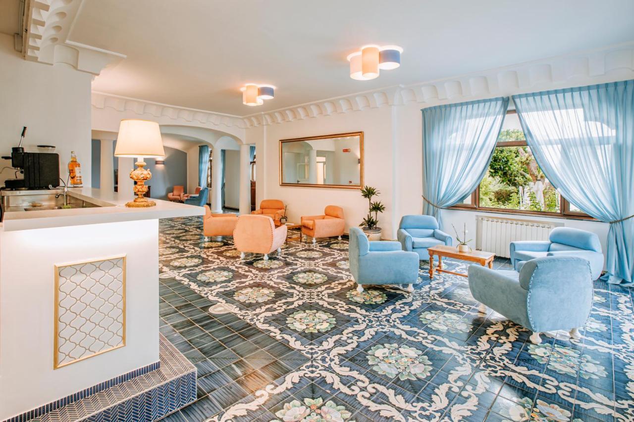 Lacco Ameno  Hotel Zaro מראה חיצוני תמונה