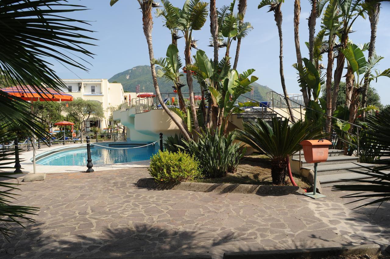 Lacco Ameno  Hotel Zaro מראה חיצוני תמונה