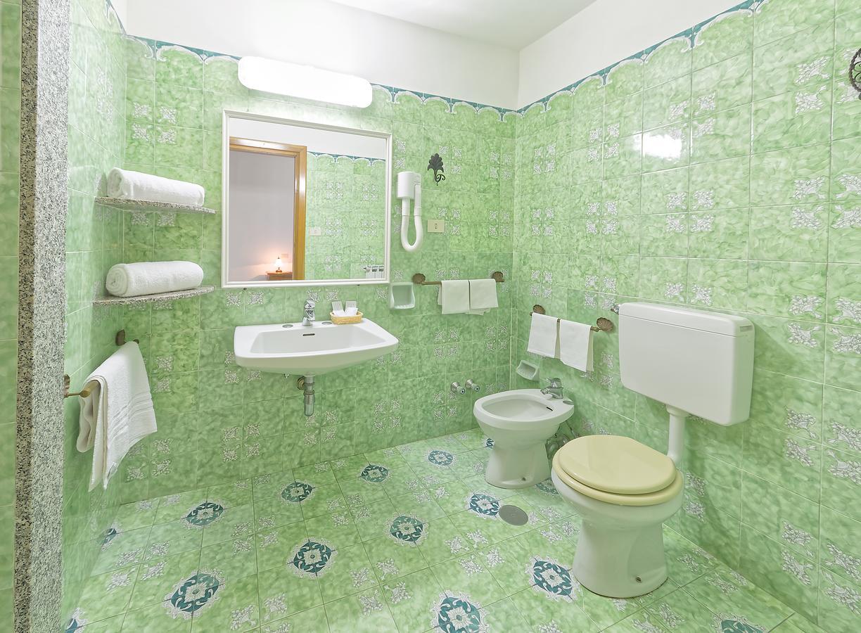 Lacco Ameno  Hotel Zaro מראה חיצוני תמונה